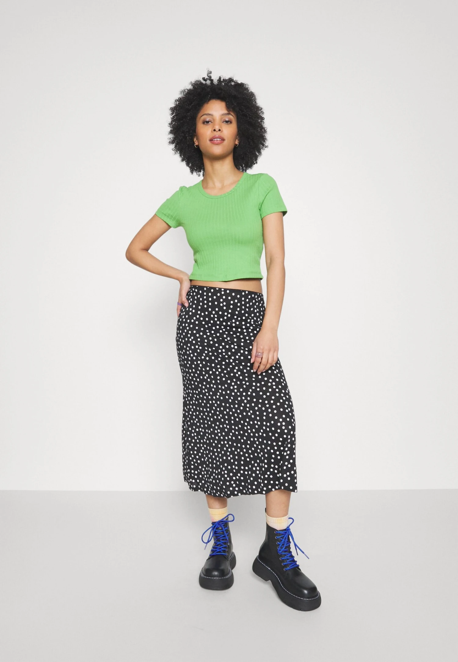 Spódnica Ołówkowa - Black - obrazek 2