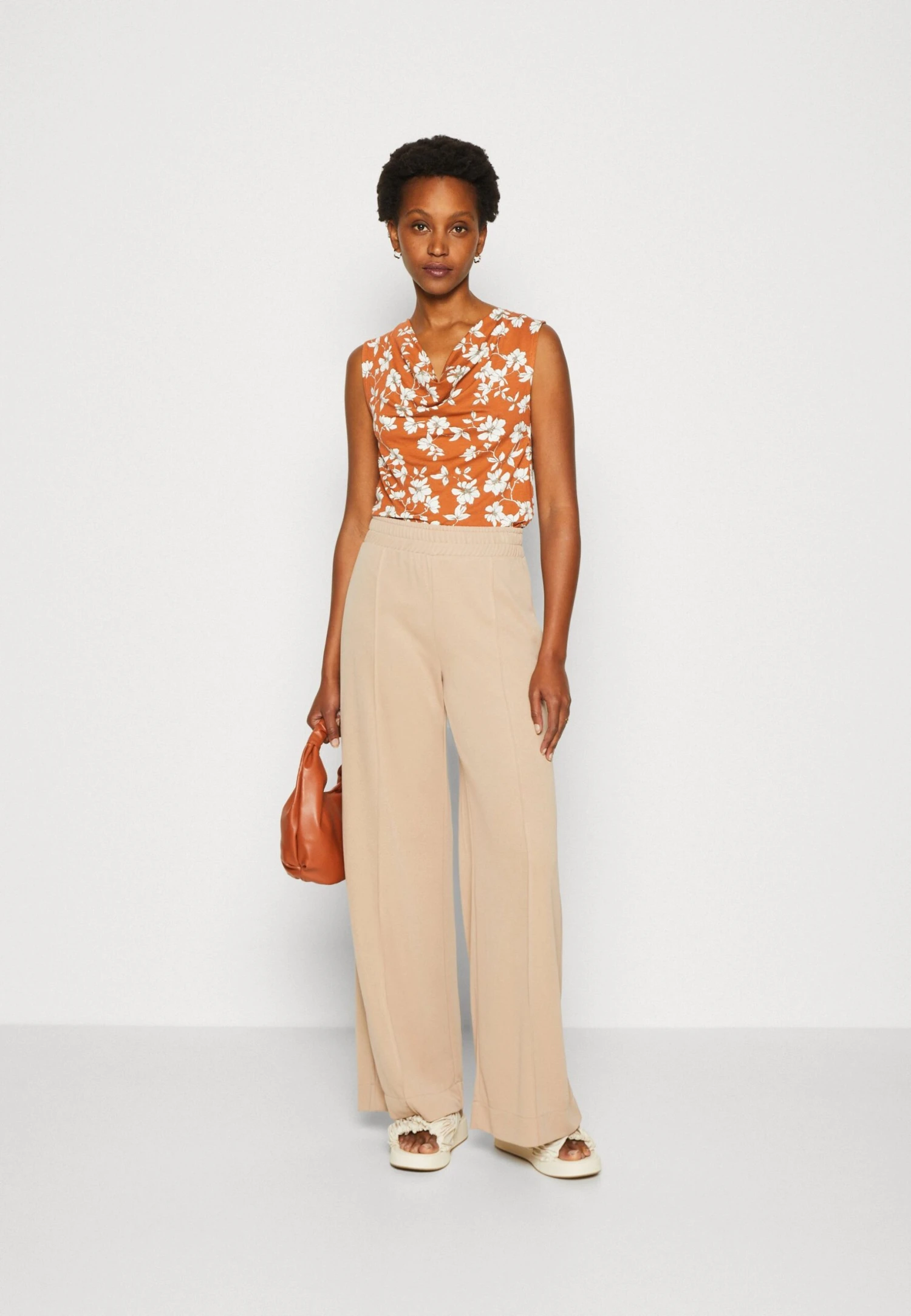 Anna Field Top - Brown/white - obrazek 2