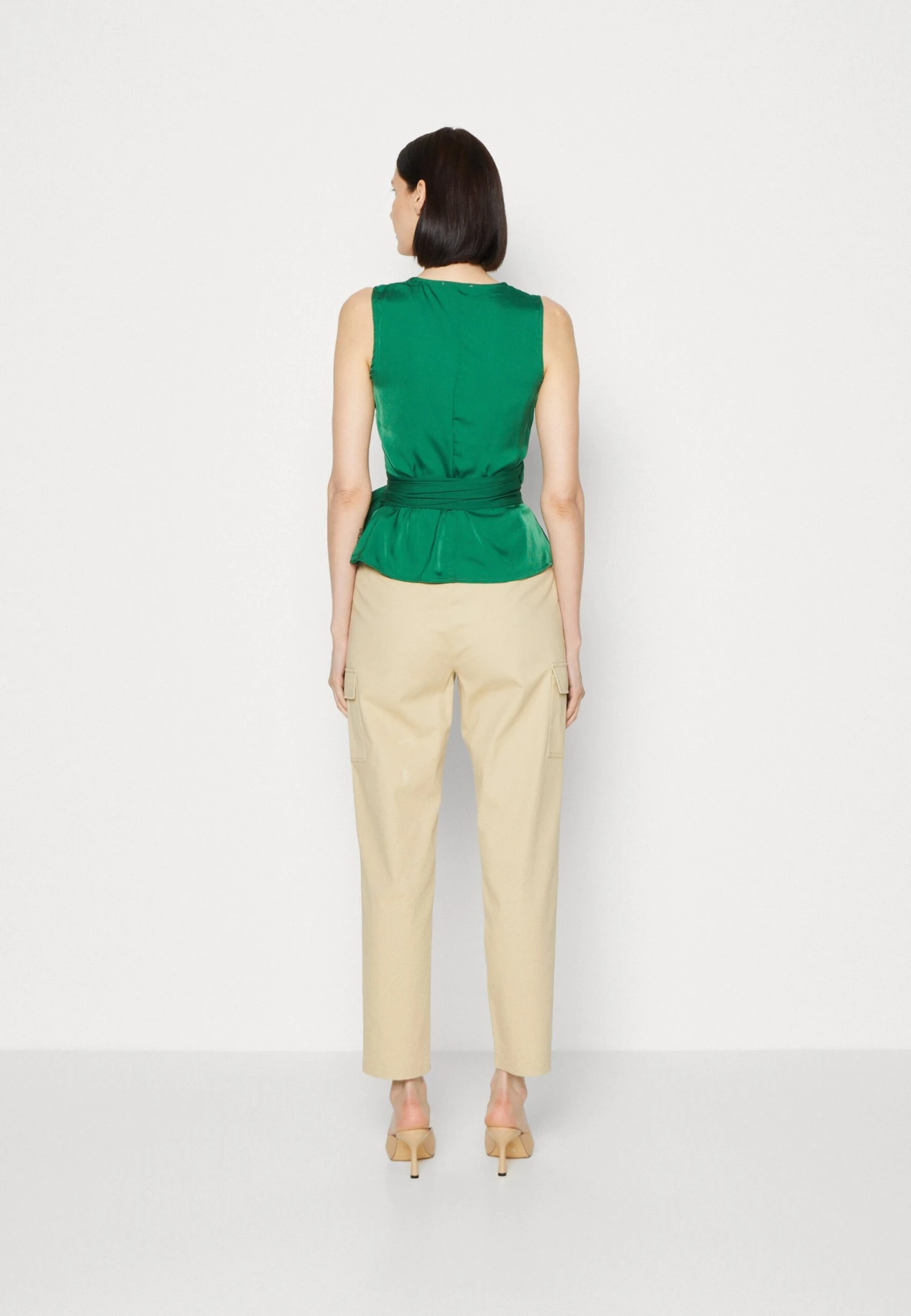 Anna Field Top - Green - obrazek 3