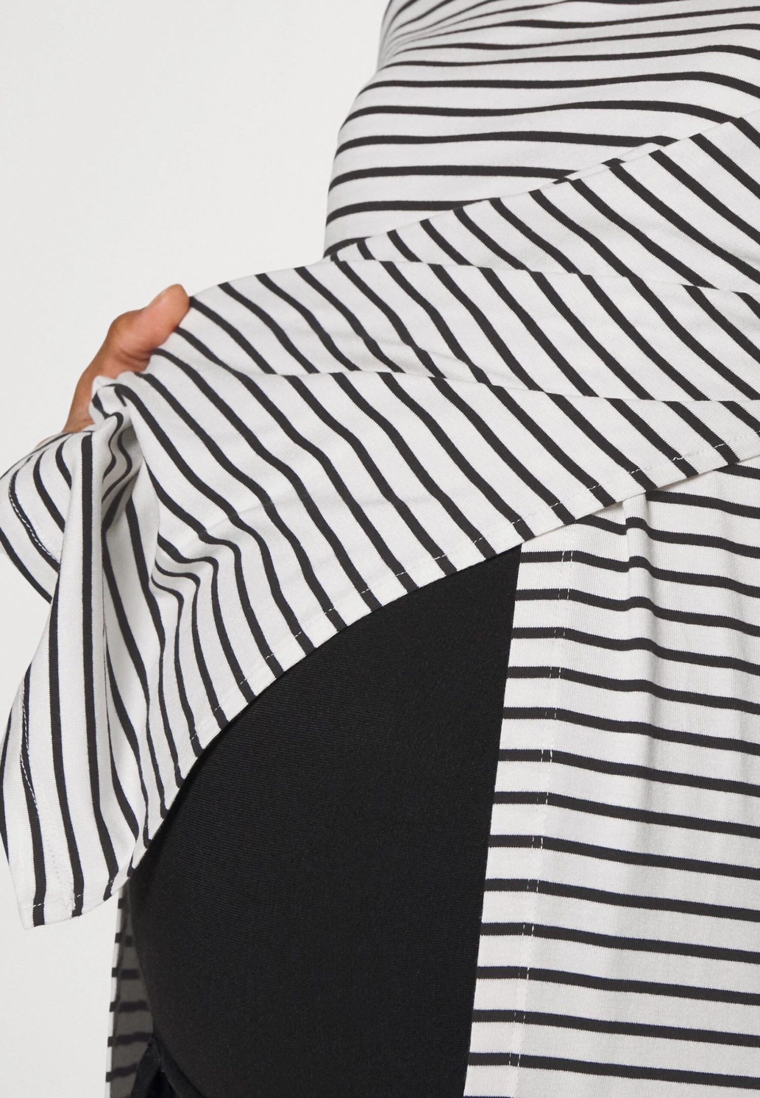 Bluzka Z Długim Rękawem - Black/white - obrazek 5