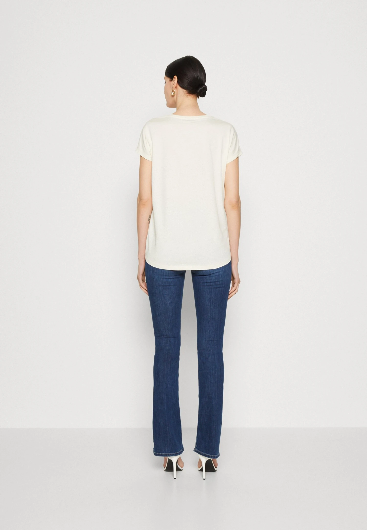 Anna Field T-shirt Z Nadrukiem - Offwhite - obrazek 3