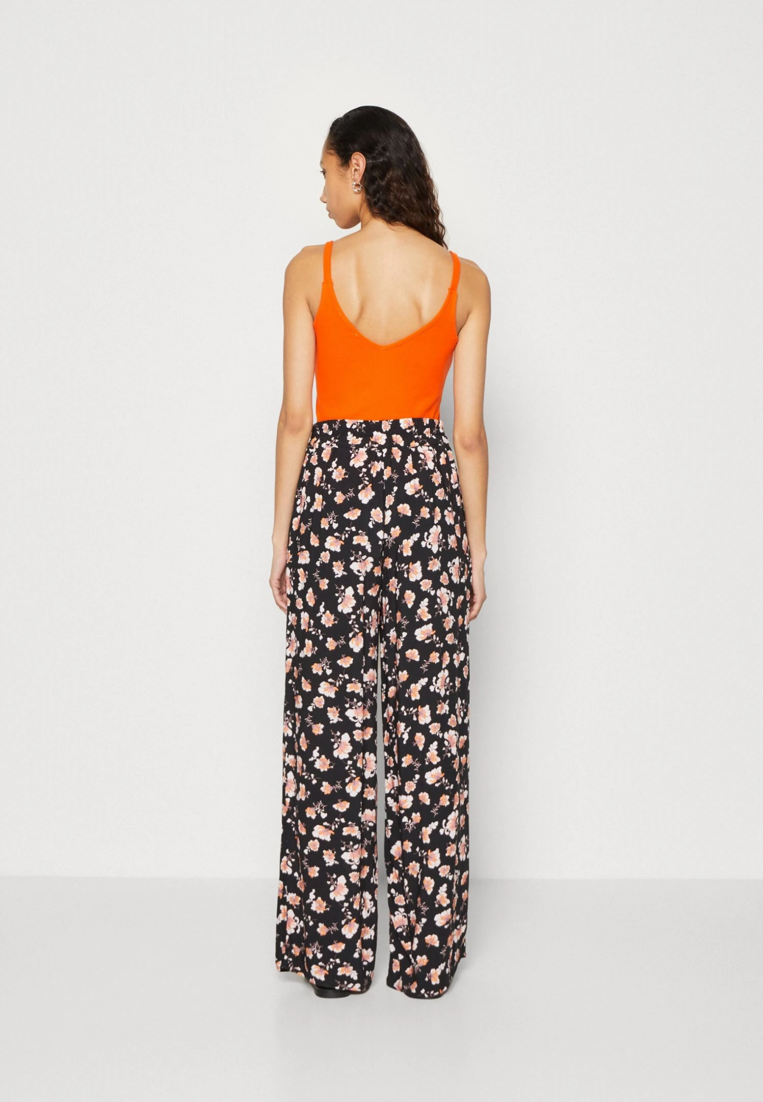 Anna Field Spodnie Materiałowe - Black/multi-coloured - obrazek 3