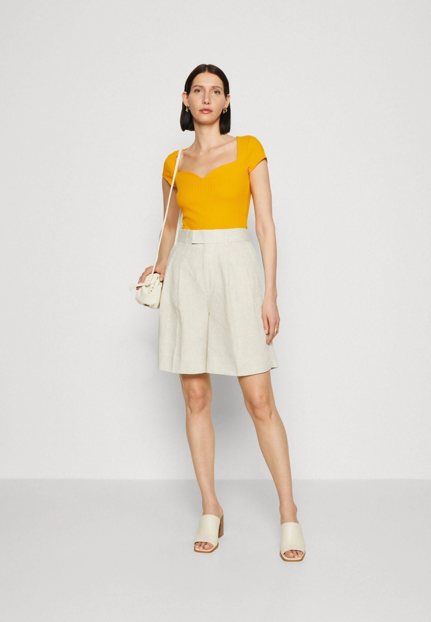 Anna Field T-shirt Z Nadrukiem - Dark Yellow - obrazek 2