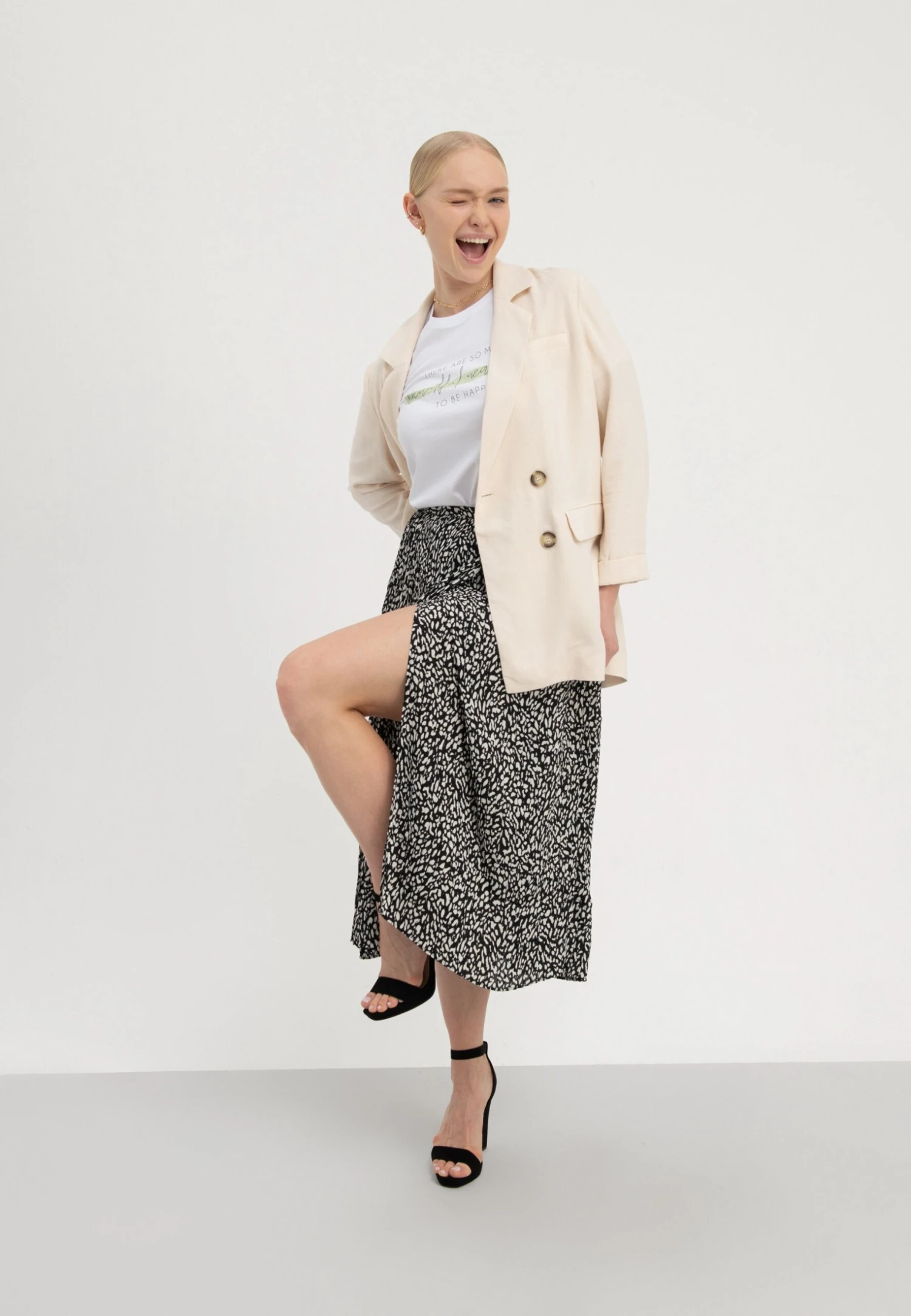 Anna Field T-shirt Z Nadrukiem - White - obrazek 2