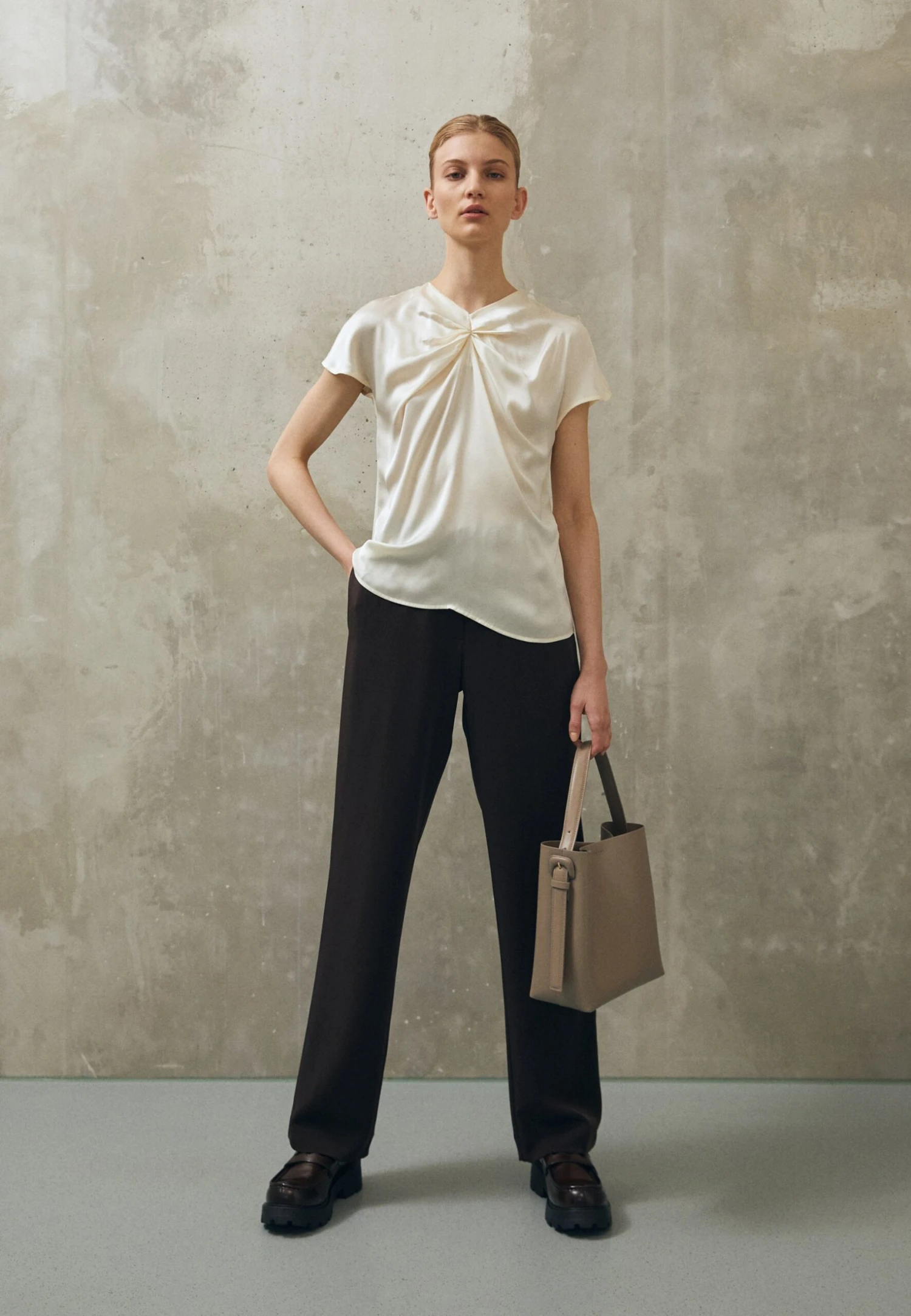 Anna Field T-shirt Z Nadrukiem - Off White - obrazek 2