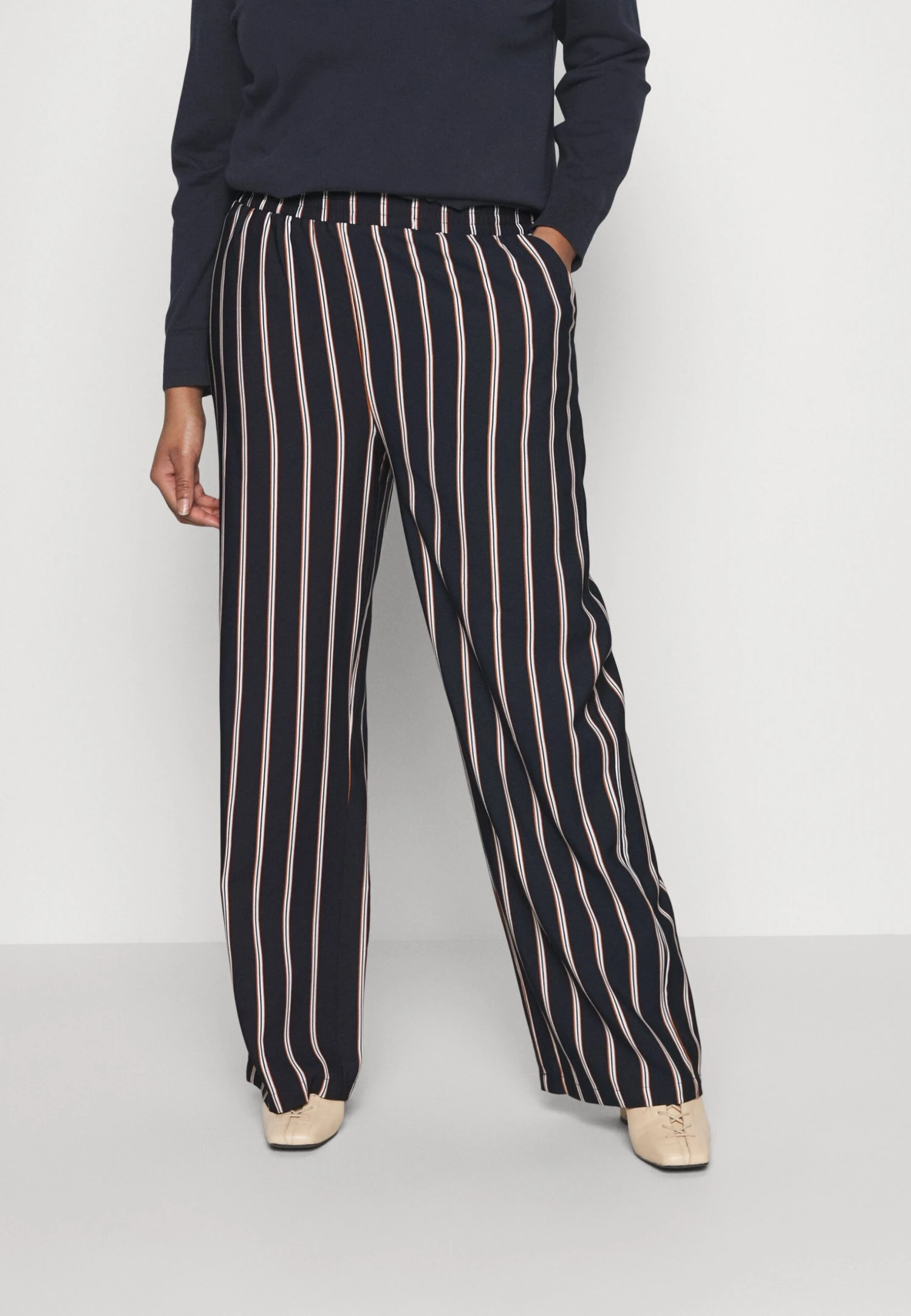 WIDE LEG PANT - Spodnie Materiałowe - Dark Blue/brown/white