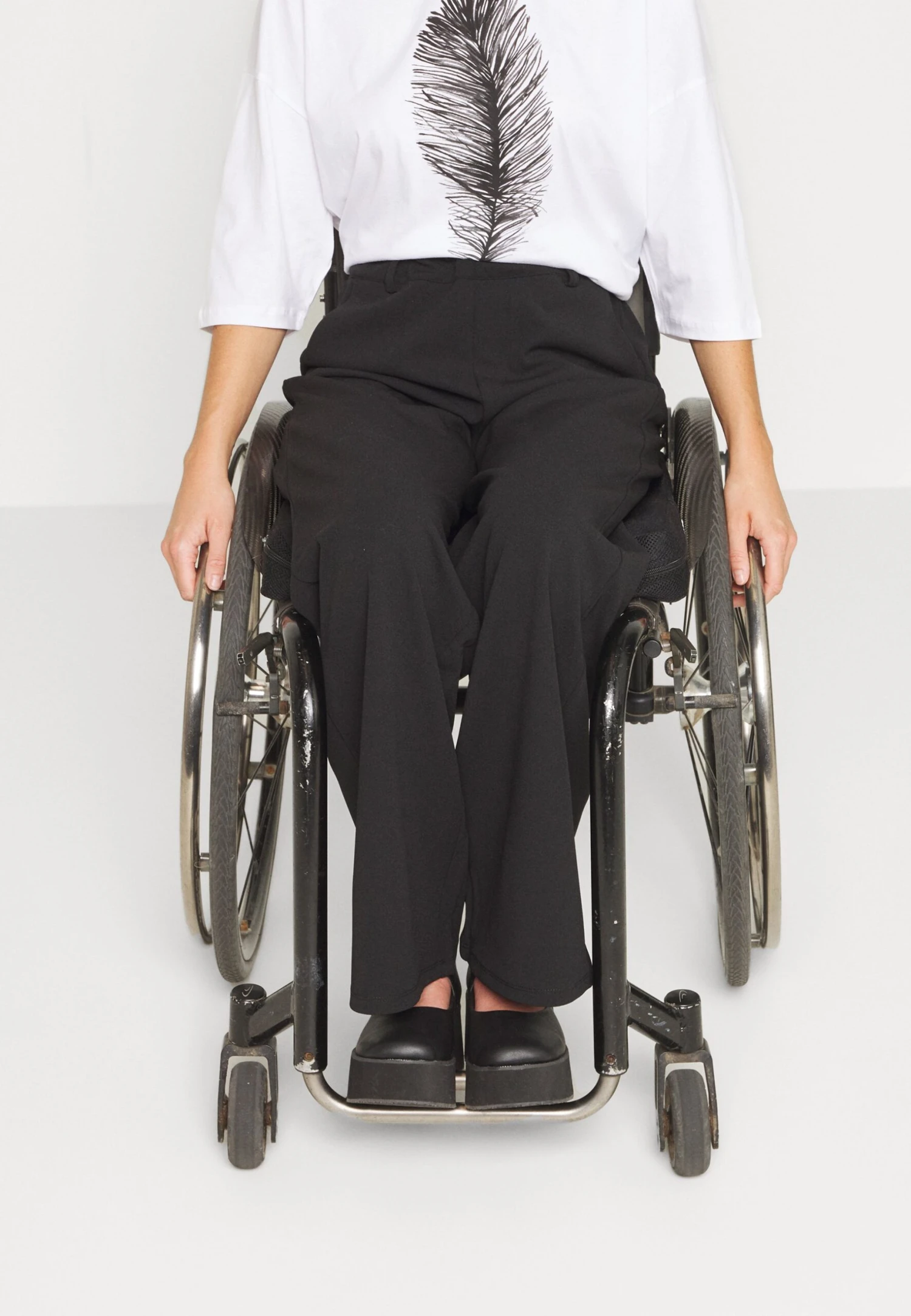 Anna Field Spodnie Materiałowe - Black - obrazek 3