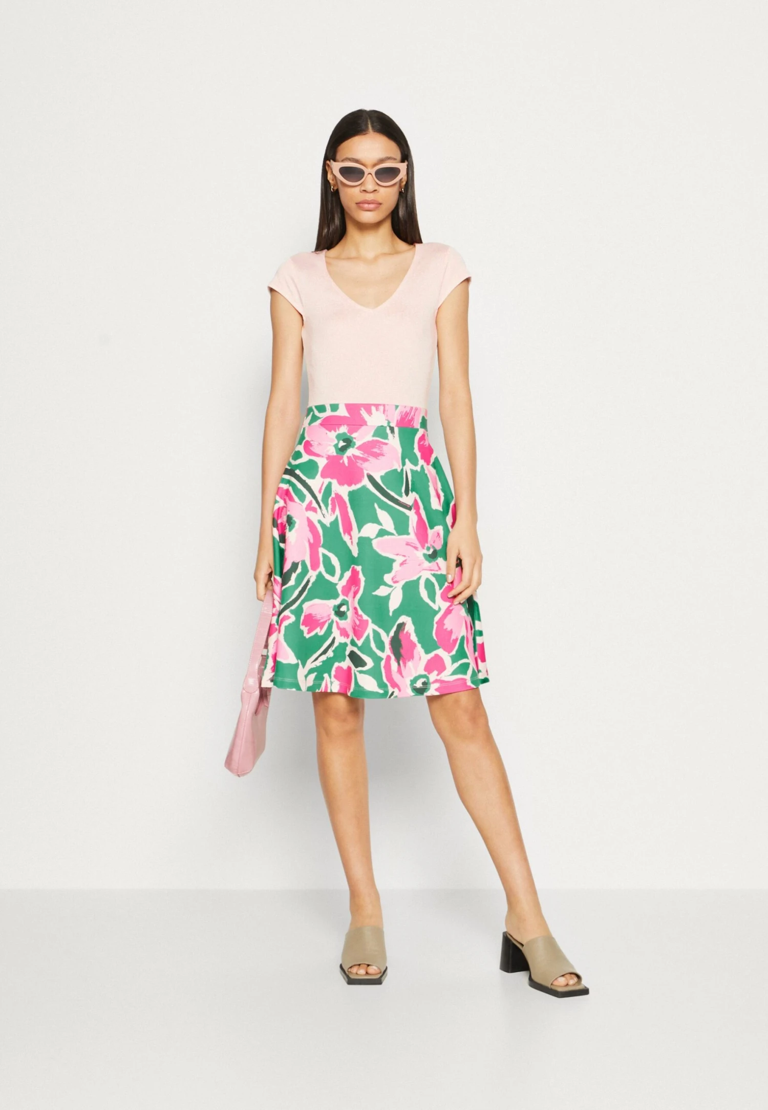 Anna Field Sukienka Z Dżerseju - White/green/pink - obrazek 2