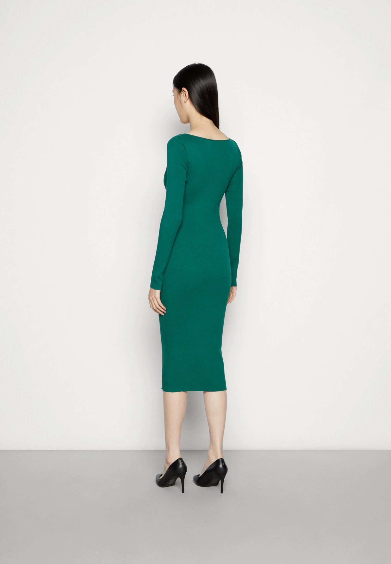 Anna Field V AUSSCHNITT BODYCON MIDI STRICKKLEID - Sukienka Etui - Green - obrazek 3