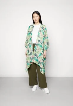 Anna Field Ponczo - Green