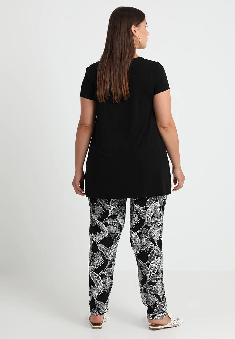 T-shirt Basic - Black/black - obrazek 3