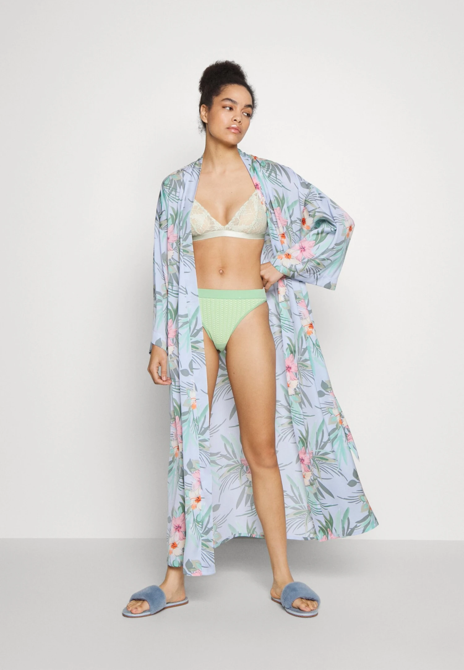 Anna Field FLORAL ROBE - Szlafrok - Blue - obrazek 2