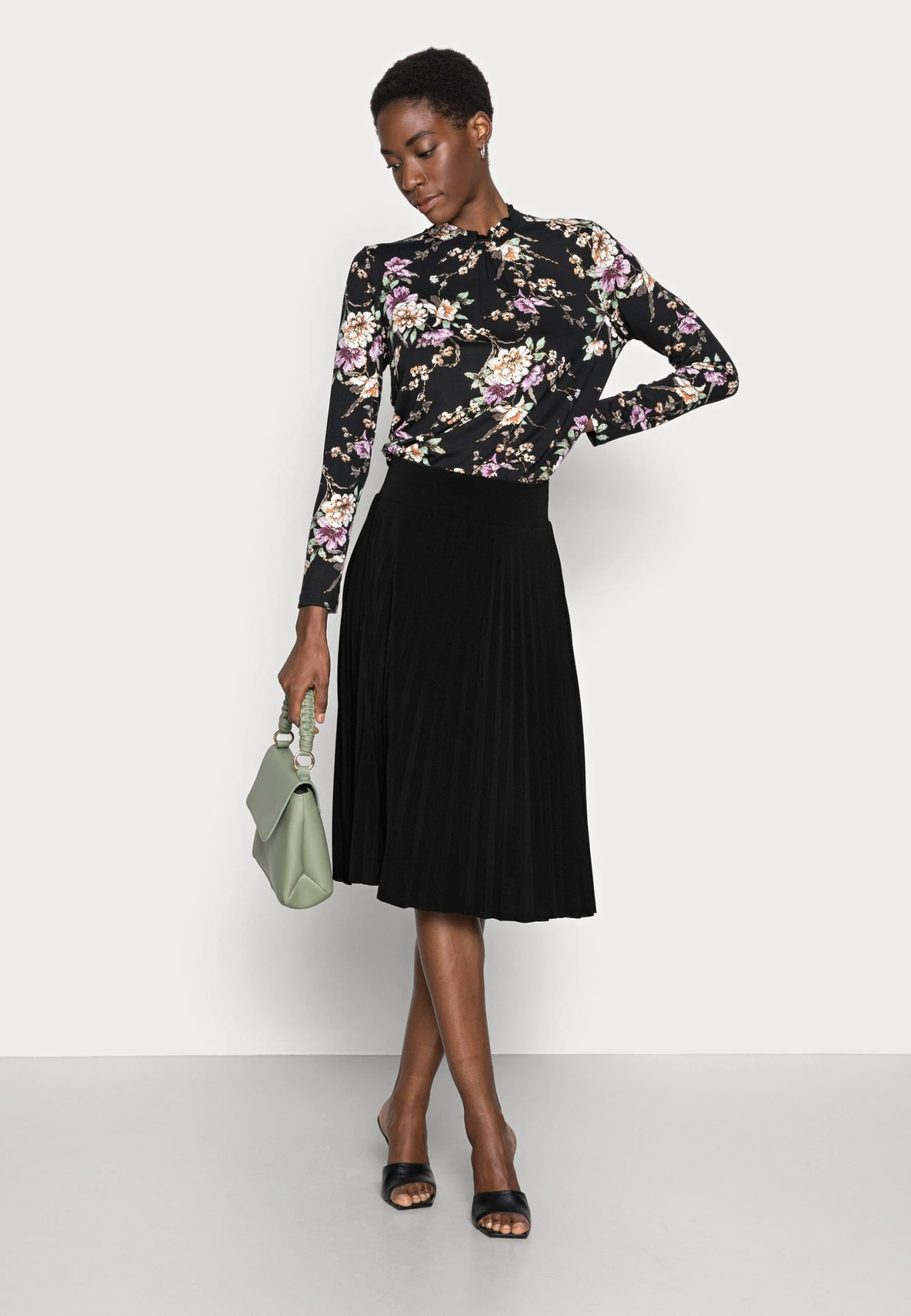 Anna Field Plisse A-line Mini Skirt - Spódnica Trapezowa - Black - obrazek 2