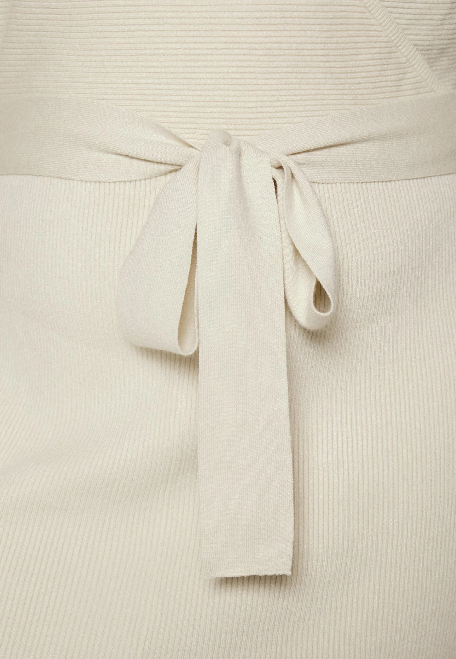 WRAP V AUSSCHNITT MINI STRICKKLEID MIT GÜRTEL - Sukienka Dzianinowa - Off White - obrazek 5