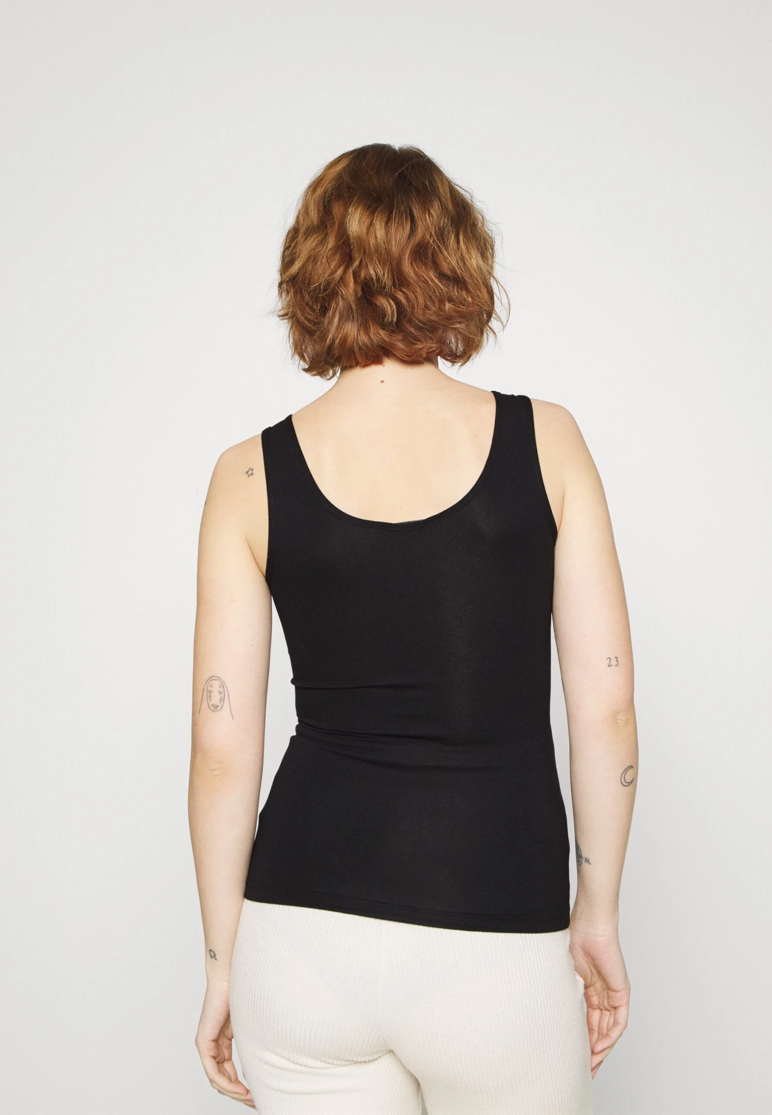 Top - 802 - Black - obrazek 3